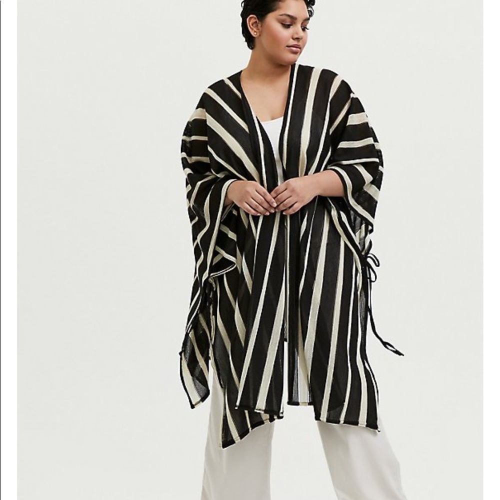 Torrid Black & Ivory Stripe Ruana